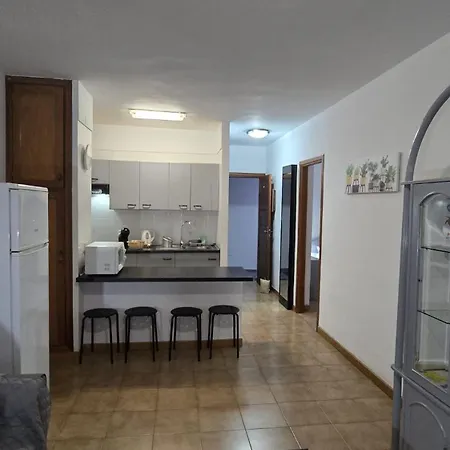 別荘 Cristianos Apartment, 1 Bedroom Wifi Free & Big Terrace *