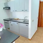 Cristianos Apartment, 1 Bedroom Wifi Free & Big Terrace * لوس كريستيانوس