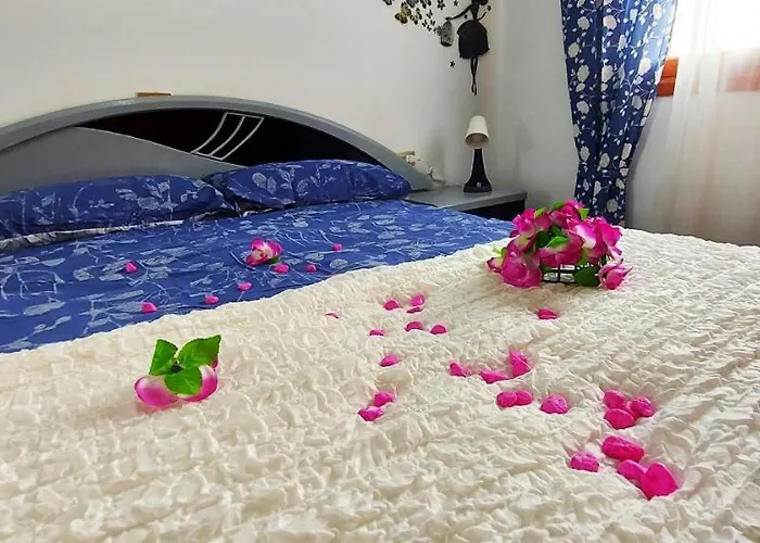 Cristianos Apartment, 1 Bedroom Wifi Free & Big Terrace Hébergement de vacances Los Cristianos (Tenerife)