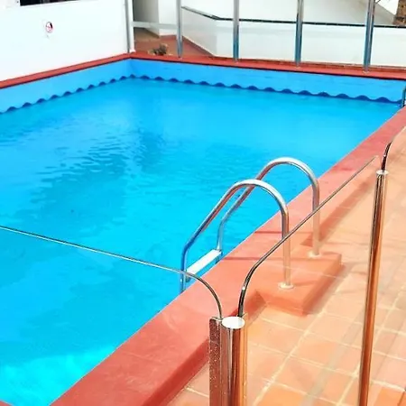 Vakantiehuis Cristianos Apartment, 1 Bedroom Wifi Free & Big Terrace Los Cristianos (Tenerife)