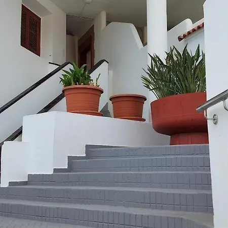Cristianos Apartment, 1 Bedroom Wifi Free & Big Terrace 別荘 *